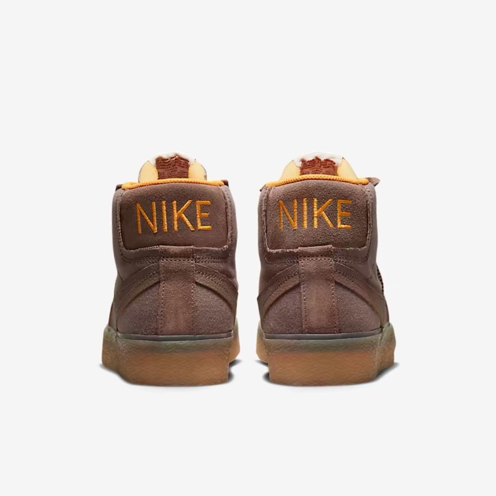 Skate Shoes
Nike SB Zoom Blazer Mid
Premium Plus Plum Eclipse/Kumquat/Gum Yellow - Picture 11 of 16